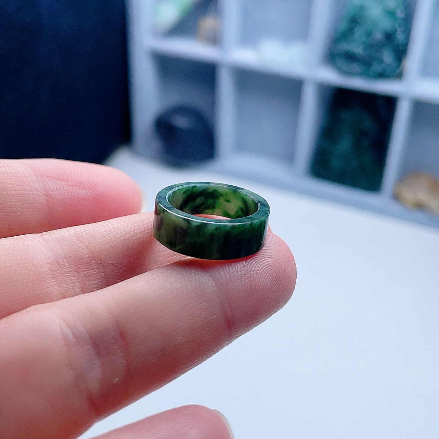 天然翡翠方戒指墨绿辣绿深菠菜绿