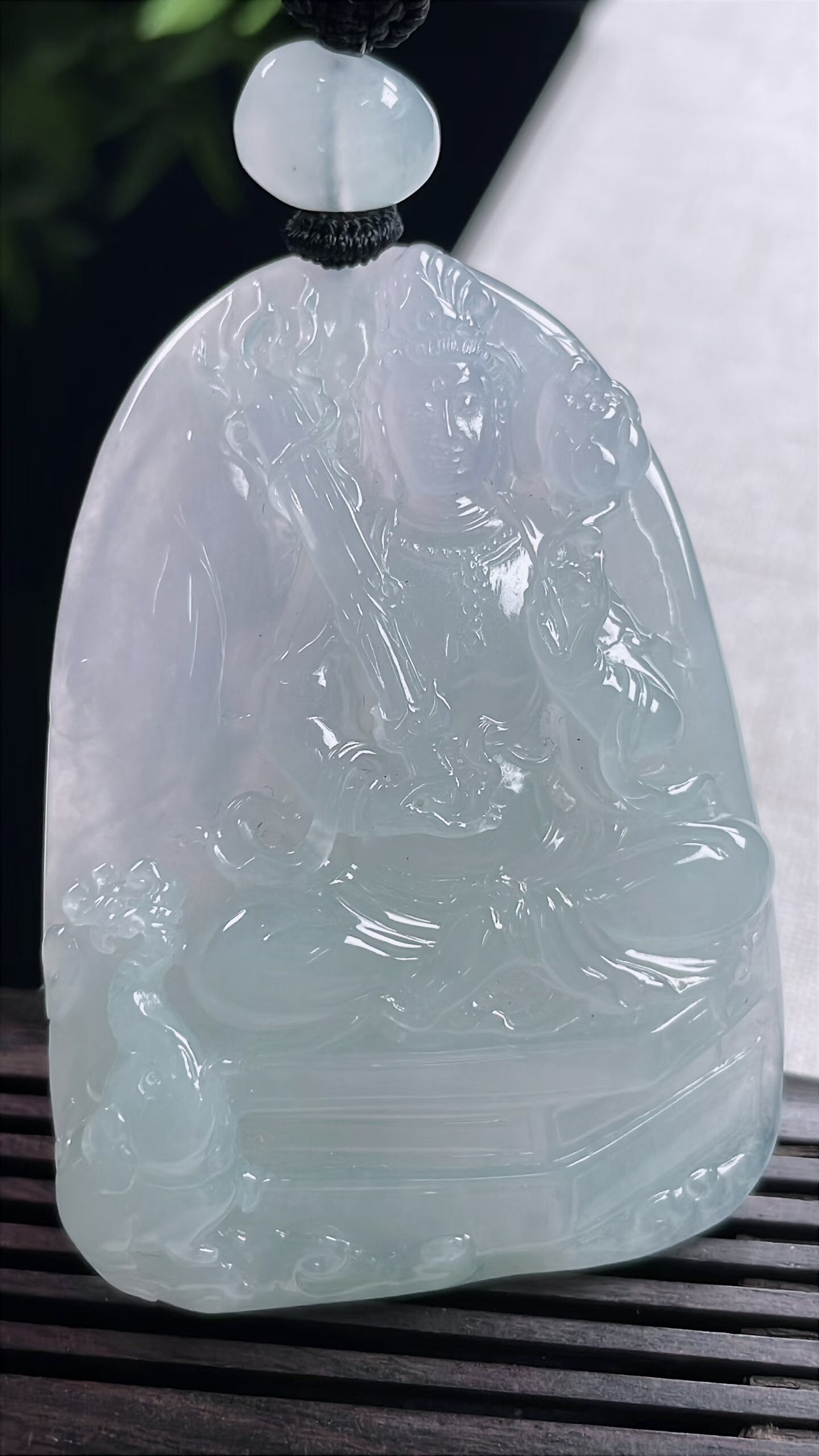 天然A货翡翠虚空藏菩萨吊坠乳白飘绿梦幻紫缅甸老坑虚空藏玉佩