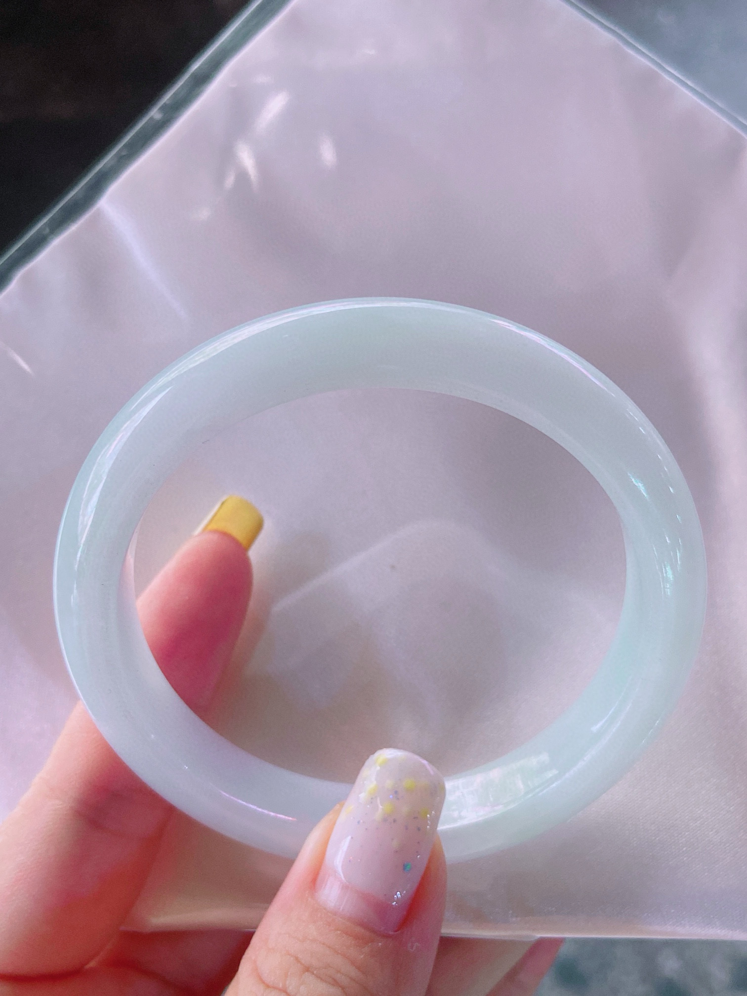 天然A货翡翠手镯陶瓷白56.7mm正圈乳白玉镯子清新淡雅象牙白