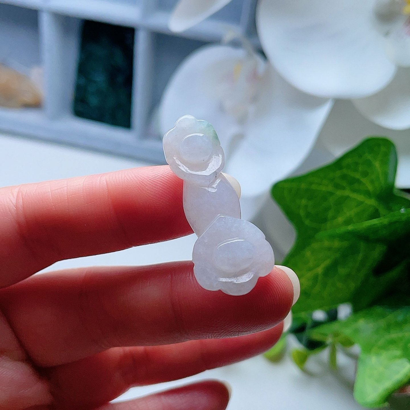 天然翡翠立体如意吊坠乳白飘花