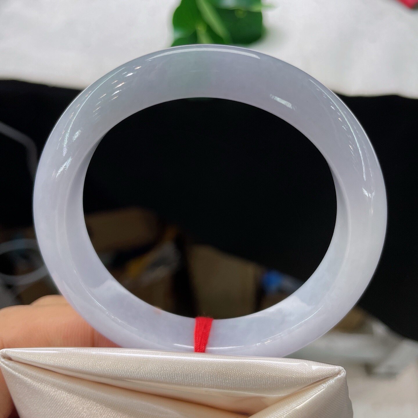 天然A货翡翠正圆手镯冰糯种54.7mm缅甸老坑浅紫玉镯淡紫幸运镯
