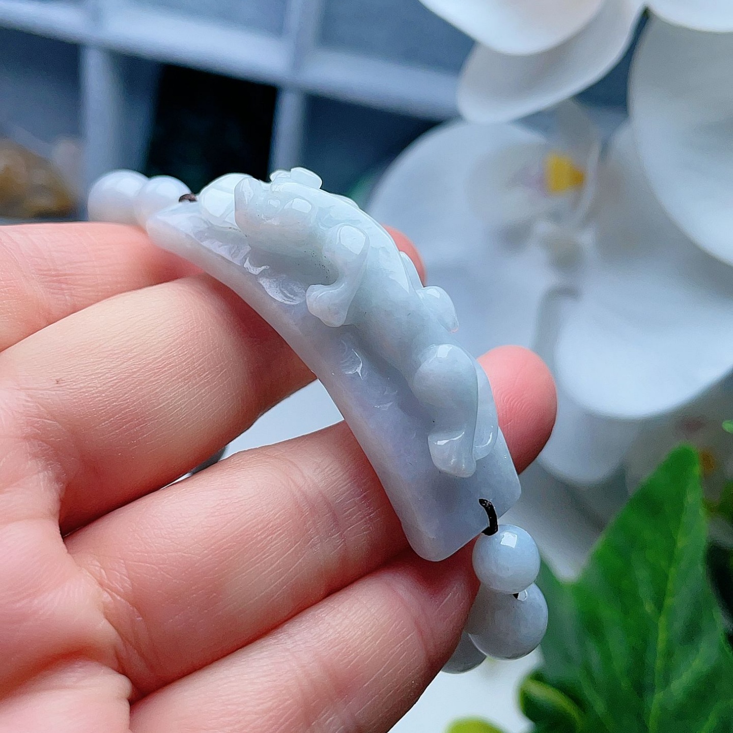 天然翡翠貔貅牌手链乳白淡绿吉祥