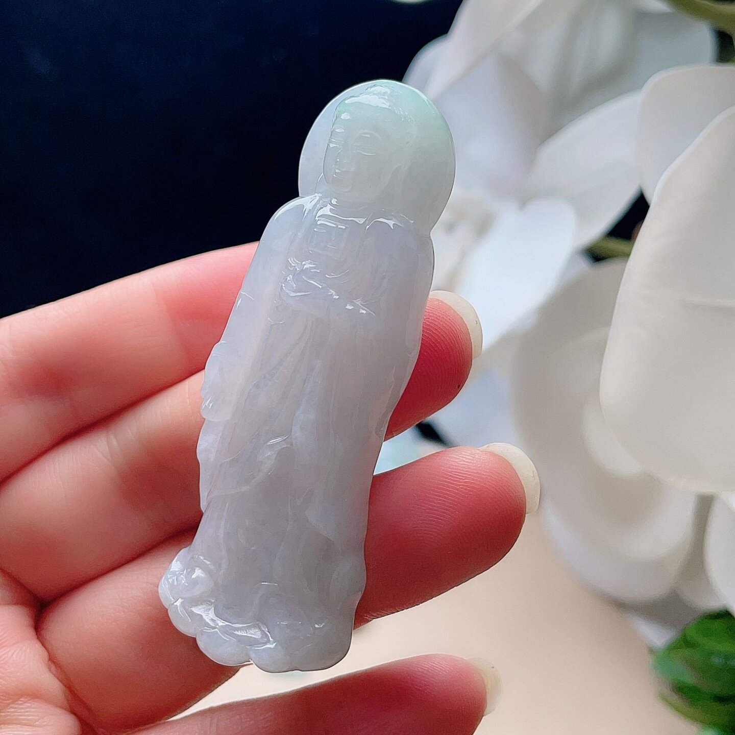 天然翡翠阿弥陀佛吊坠乳白飘阳绿