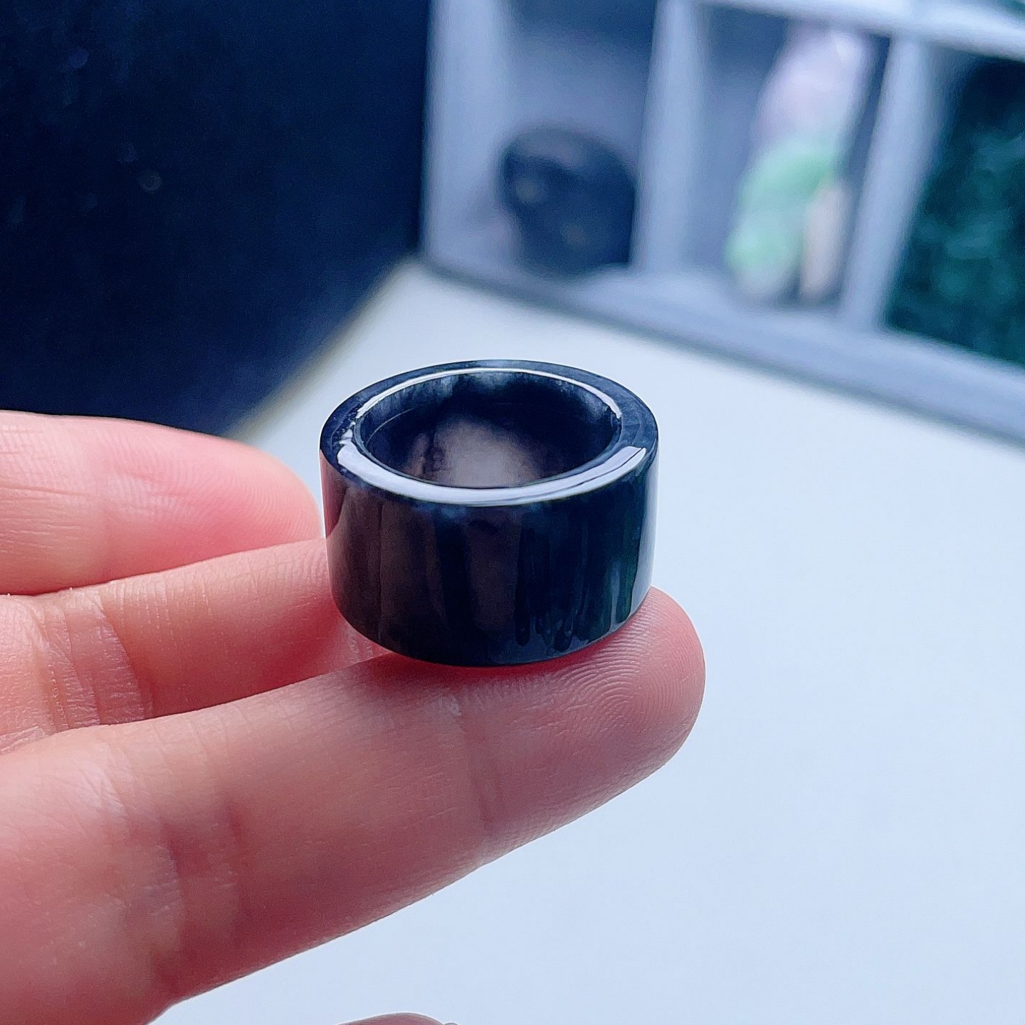 天然翡翠方扳指乳白乌鸡双彩意境