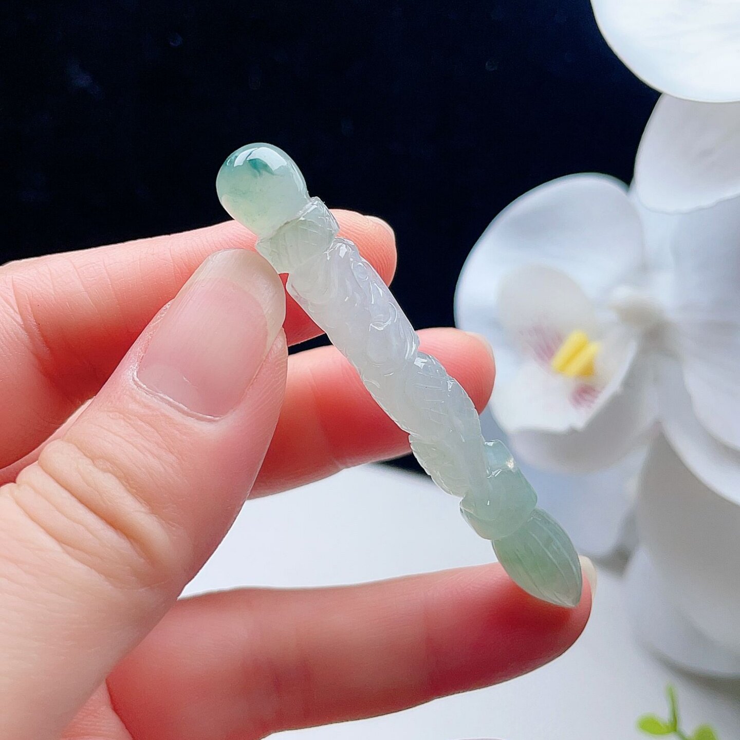 天然翡翠龙柱玉笔甜水绿乳白飘花