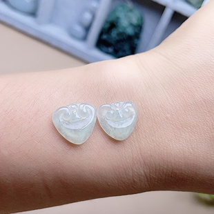 天然A货翡翠淡绿小如意吊坠一对缅甸老坑玉心形心想事成耳环玉坠