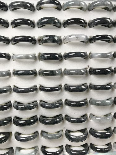 缅甸山水翡翠乌鸡戒指水墨意境