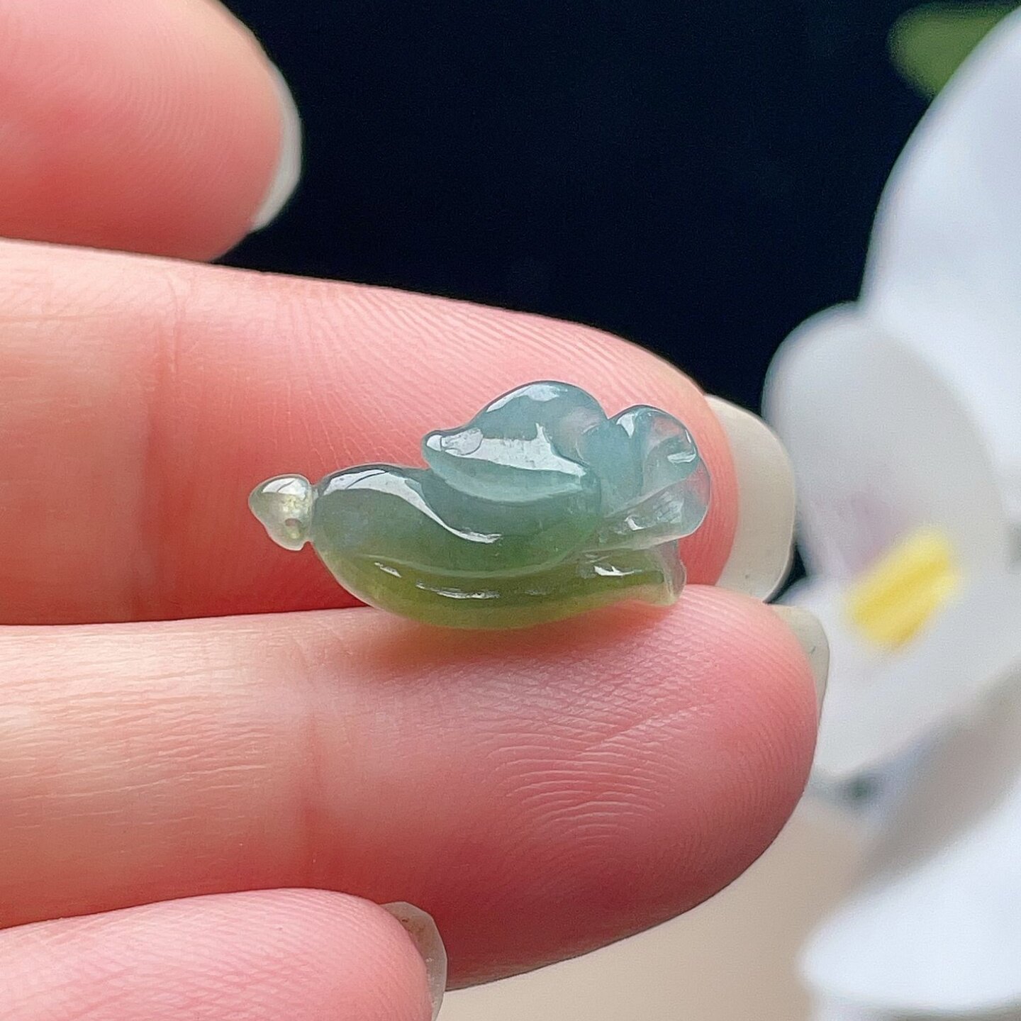 天然翡翠小白菜吊坠黄绿双彩百财