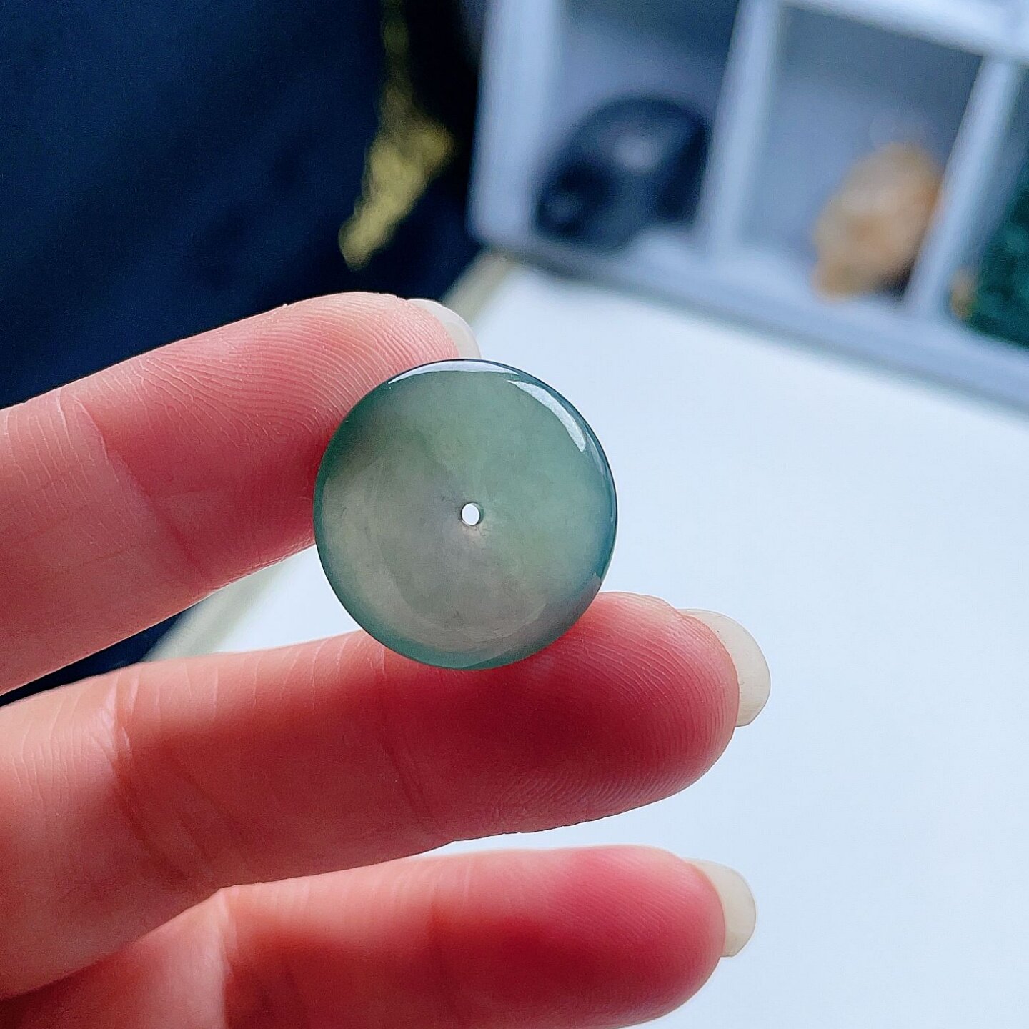 天然翡翠冰种平安扣甜水淡阳绿