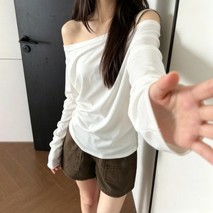 韩版新款简约风一字肩长袖t恤女士纯色露肩宽松百搭打底衫上衣服