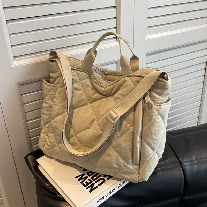 秋冬棉服包休闲时尚托特包软包ins2023新款大容量帆布单肩斜挎包,箱包皮具/热销女包/男包,托特包,淘宝优惠券,粉丝福利购,淘宝优惠卷