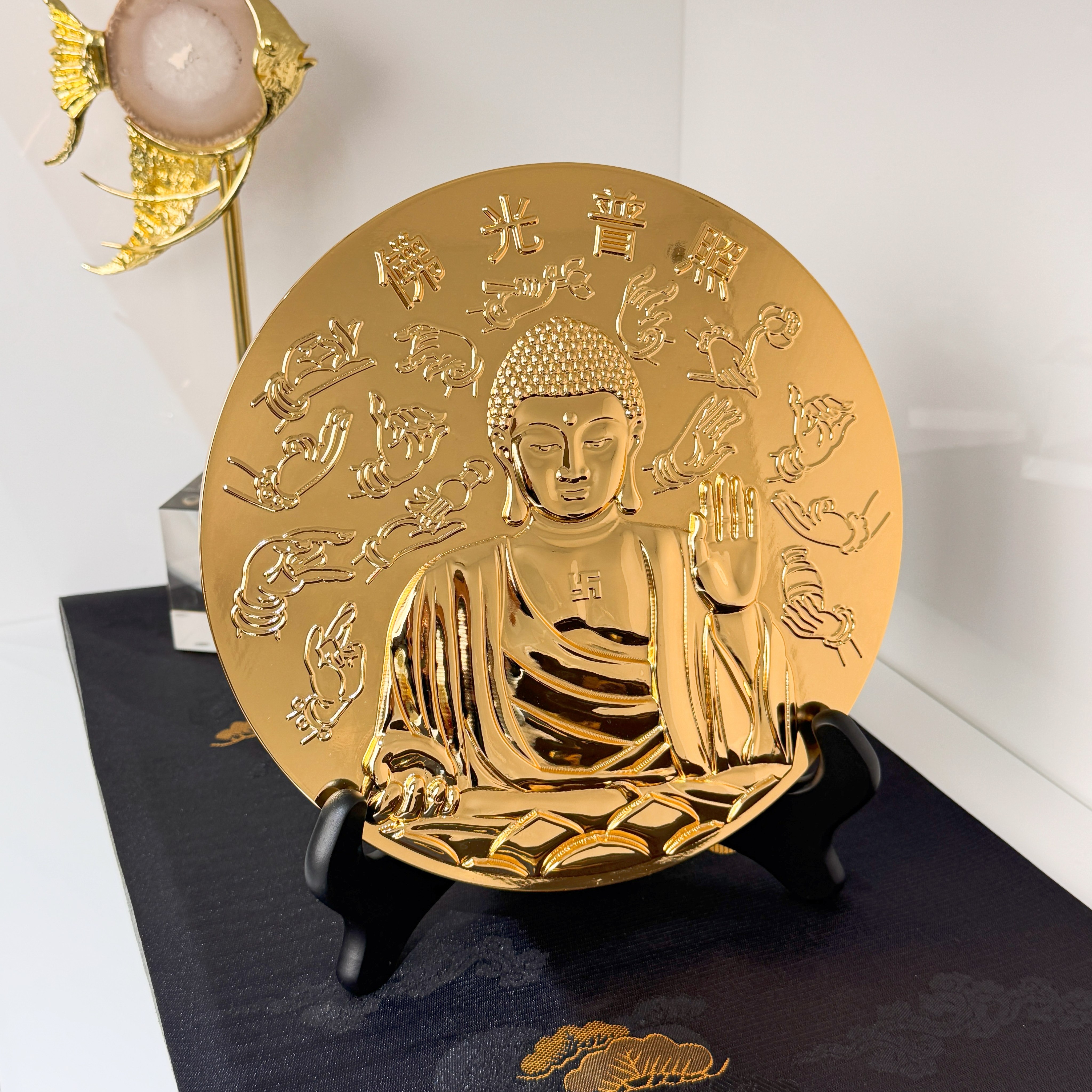 金色佛像装饰盘金属工艺品家居客厅桌面摆件宗教文化收藏高级感