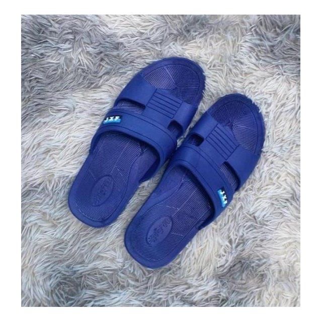 休闲风居家夏季防滑凉拖鞋