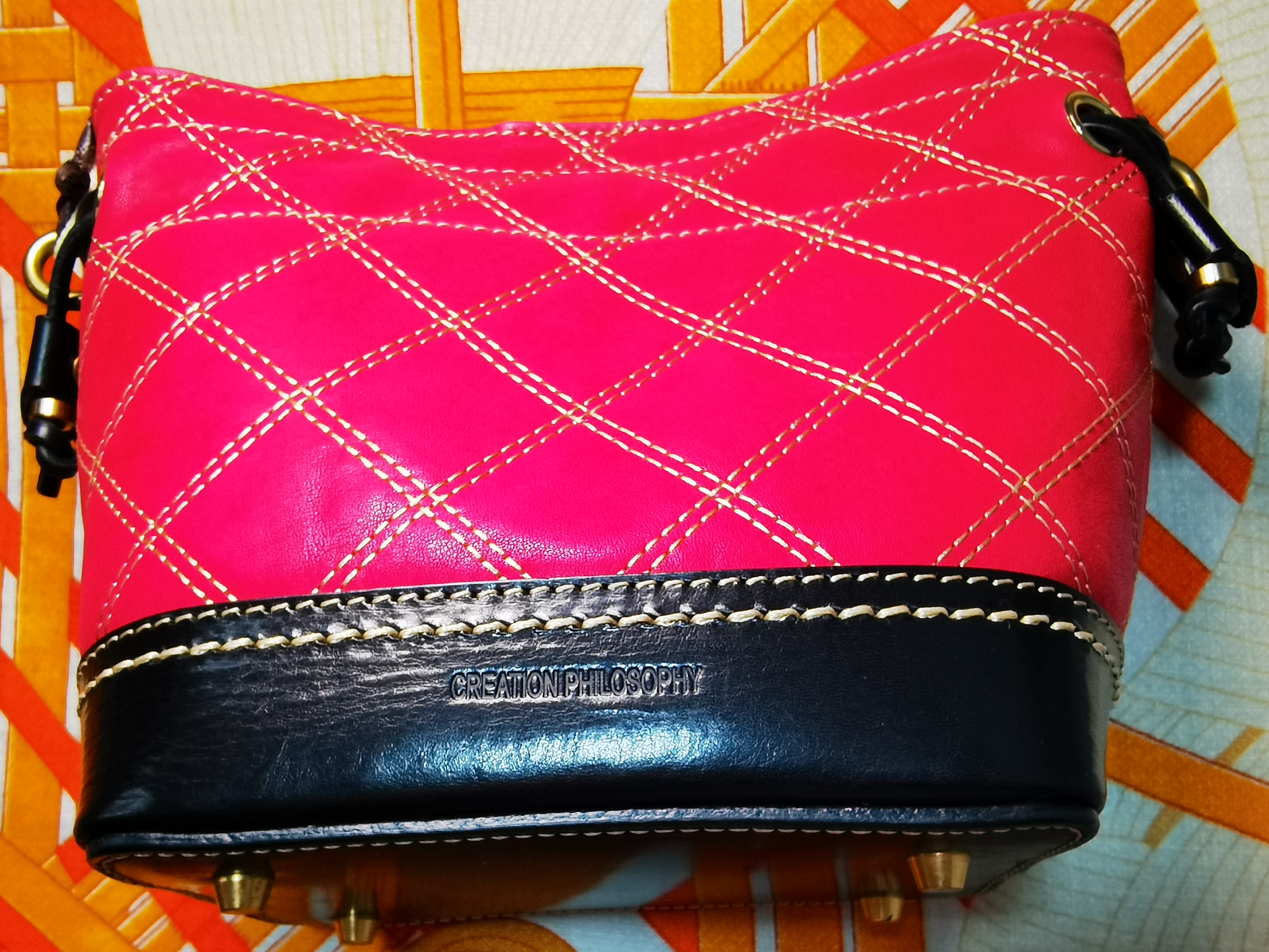 制道全植鞣头层真牛软皮拼色款车缝线菱格单肩斜挎包16-23*19*11