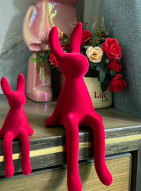 红色植绒坐姿兔子玄关摆件套装