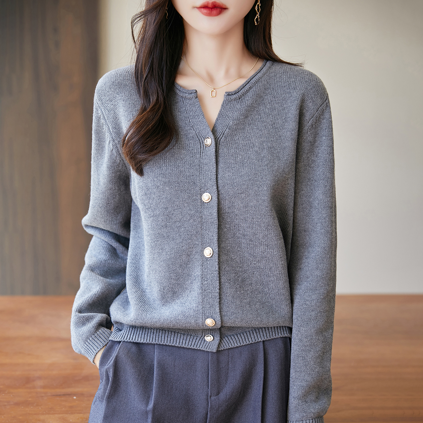 春秋冬新款100%纯棉V领针织开衫女显瘦百搭毛衣外套年轻妈妈上衣