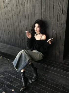 Devo of den #Corduroy V-Neck Sweater 正反两穿灯芯绒v领卫衣