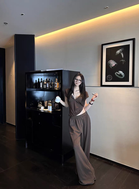 ONETONG 棕色深v短袖女纯欲风性感水洗超薄T恤+直筒拖地裤运动裤