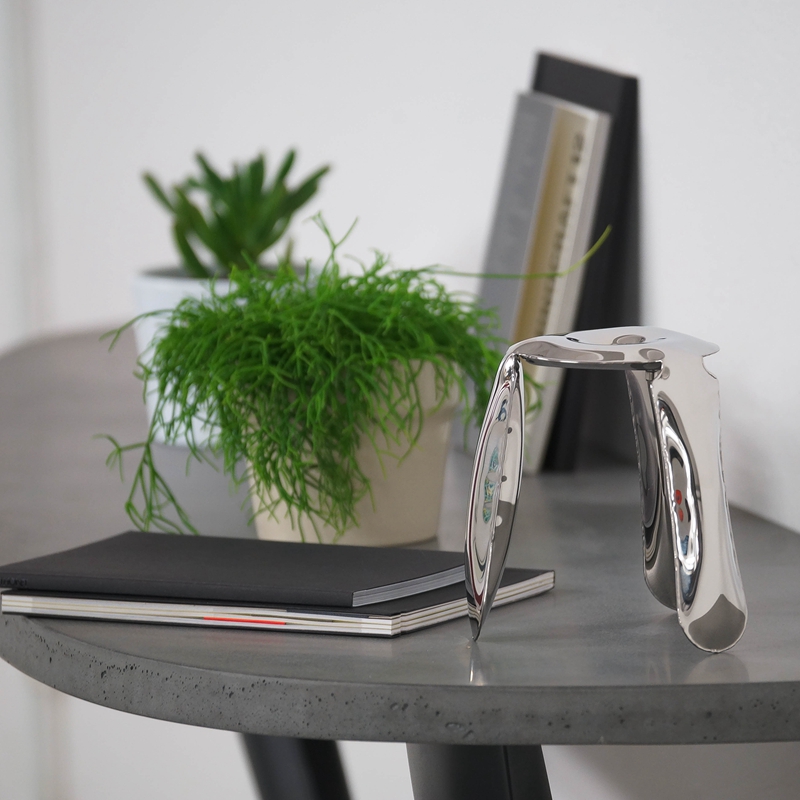 新款Zieta当代艺术装置镜面抛光凳子桌面摆件现代饰品椅不锈钢模-封面