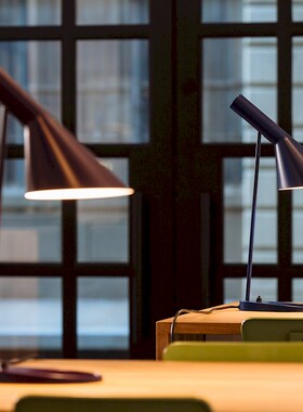 丹麦 Louis Poulsen Aj 现代简约卧室书房床头台灯客厅阅读装饰灯