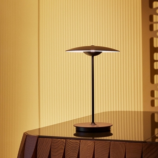 饰灯卧室床头台灯 客厅书房木制LED可调光装 西班牙Marset Ginger