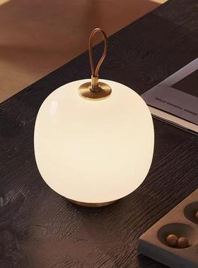 丹麦进口Louis Poulsen VL 45现代简约便携手工艺术玻璃充电台灯