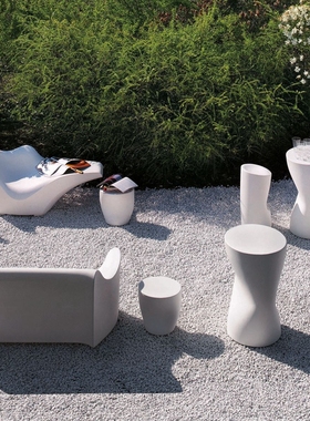 意大利进口Driade TOKYO-POP Small table简约玻璃钢圆桌户外茶几