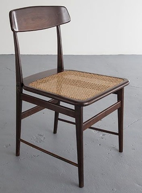 德国ClassiCon Lucio 简易复古单人靠背餐椅家用椅子休闲椅