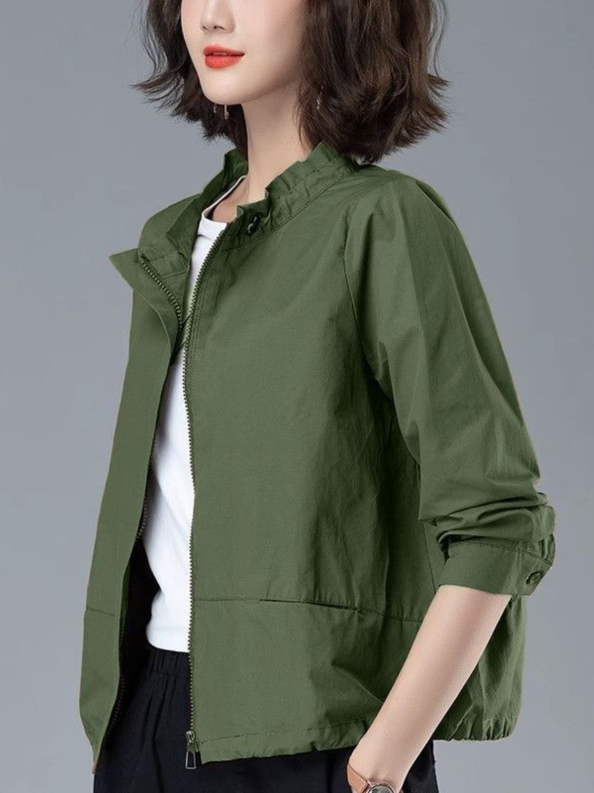 2025春秋短款时尚洋气风衣外套小个子新款大码薄款休闲夹克上衣服