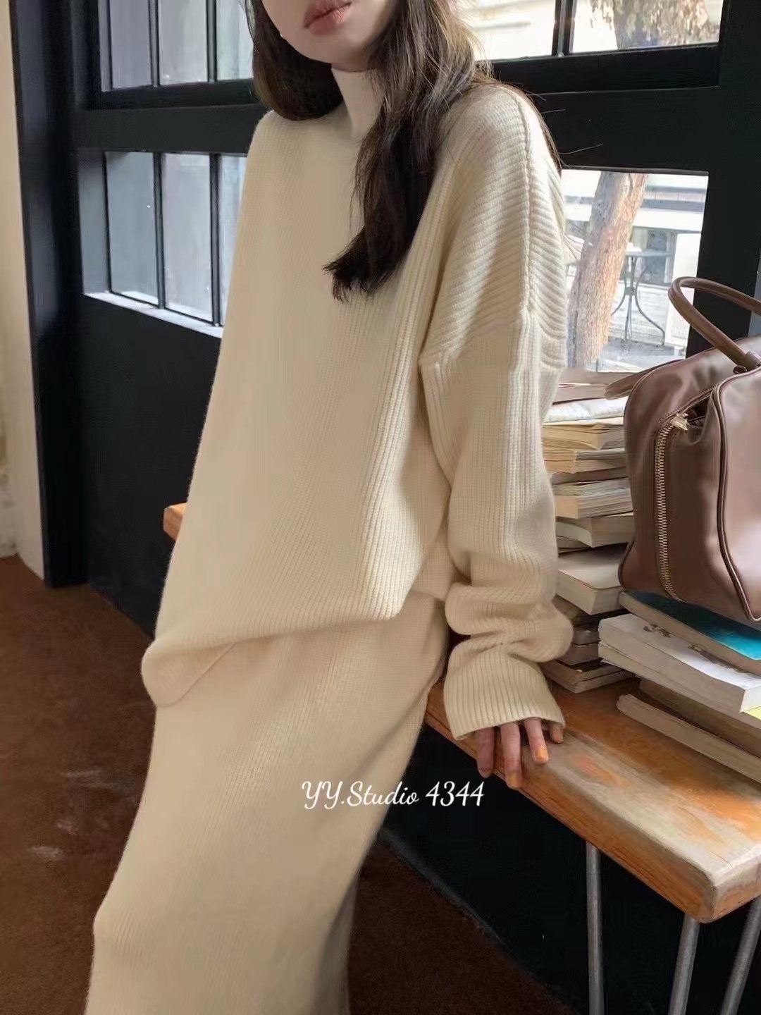 2025秋冬新款极简风韩系气质高领套头毛衣高腰显瘦半裙时尚套装女,女装/女士精品,时尚套装,淘宝优惠券,粉丝福利购,淘宝优惠卷