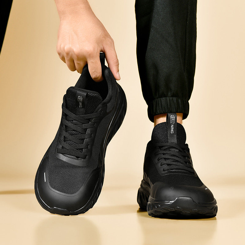 加宽男鞋大码秋季防臭学生宽楦