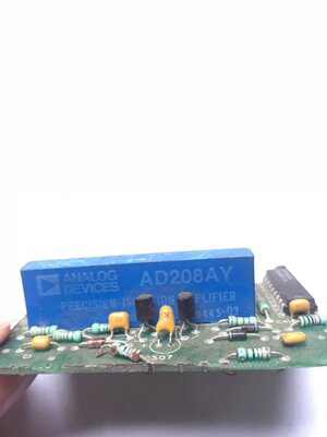 AD208AY  原装拆机 价钱已咨询为准