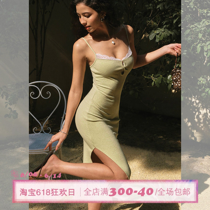 ITSNIKAR 镂空设计吊带连衣裙女春修身显瘦针织裙蕾丝拼接短裙子