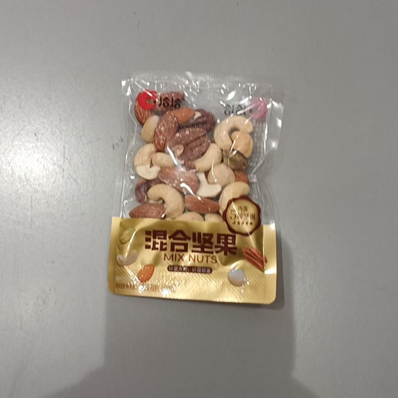 洽洽混合坚果巴旦木腰果夏威夷开心果碧根果仁散称重满35元包邮