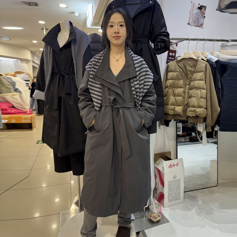 独秀高级感廓形风衣女长款