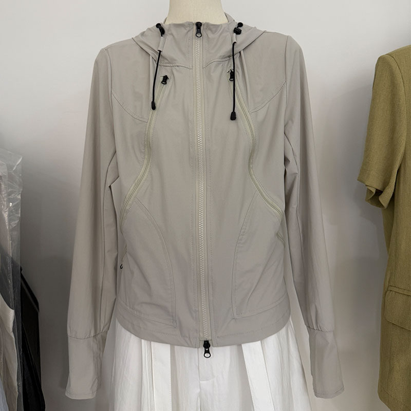 山系连帽拉链短外套女机能风户外运动夹克夏新款薄款防晒衣嘻大东