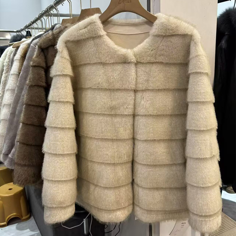 爱裳依复古皮草风圆领毛毛外套女2025秋冬新款加厚巨好看短款外套,女装/女士精品,短外套,淘宝优惠券,粉丝福利购,淘宝优惠卷