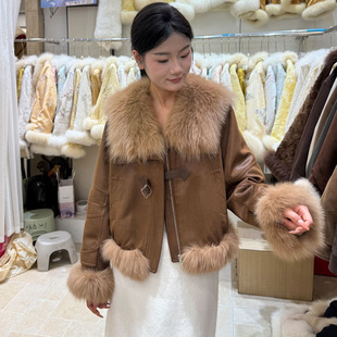 可拆卸唯恋贵气感狐狸毛领皮衣女90白鸭绒20255秋冬短款 外套 工装