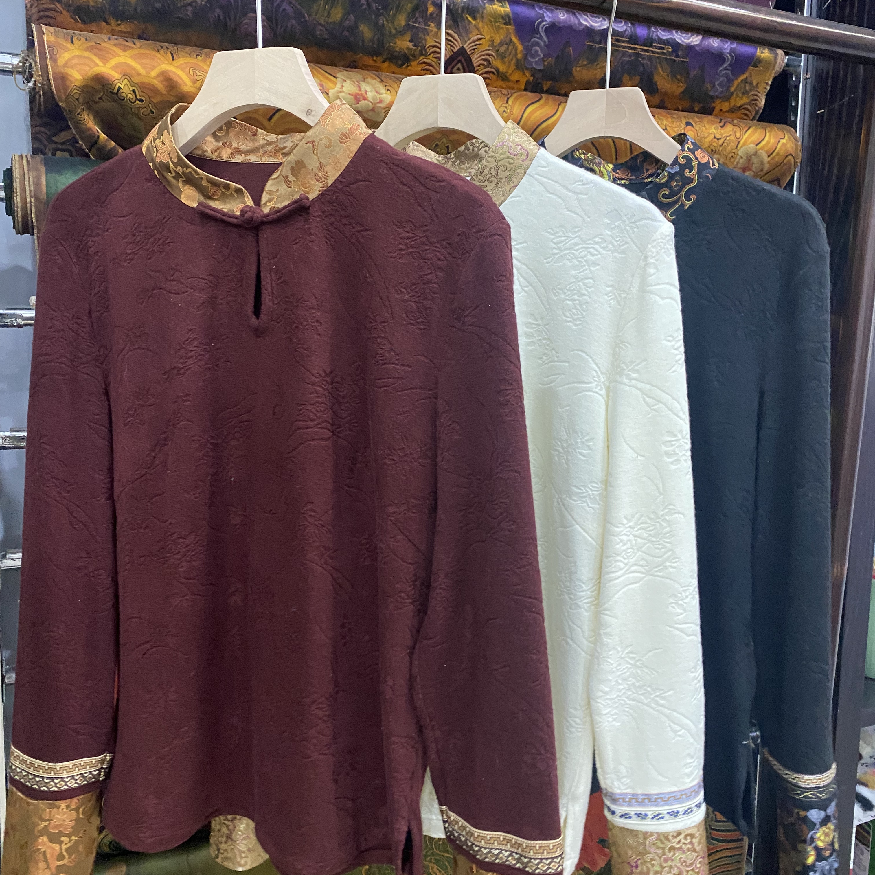 定制三色打底衫12504 不支持7天无理由退货 介意慎拍