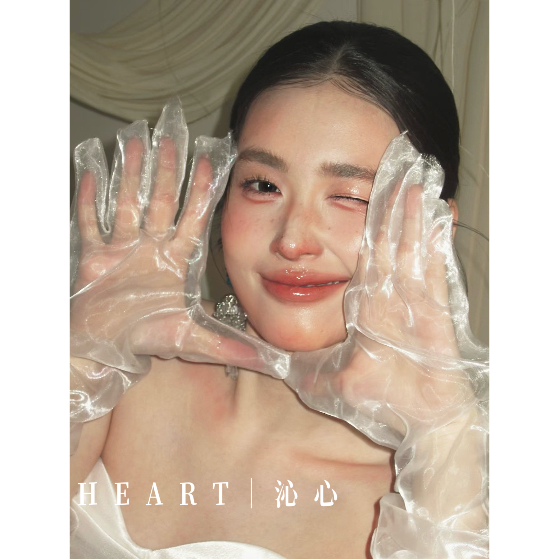 TM｜“甜心奶泡”流光丝光新娘手套