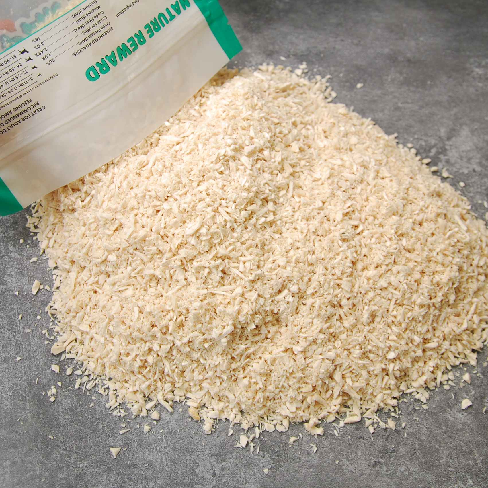 喷香拌粮量大随心吃冻干鸡肉碎