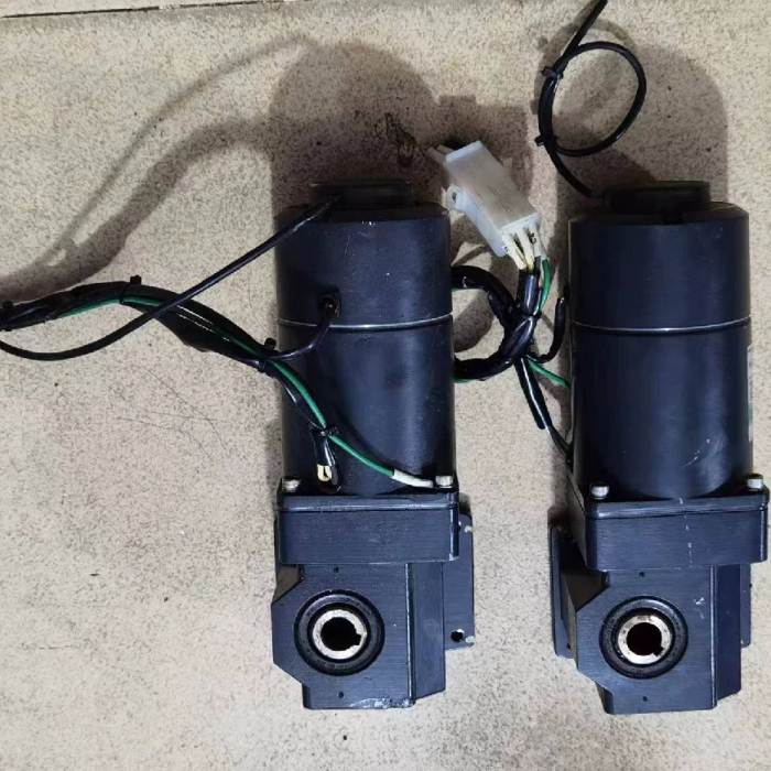 【荣森鹏】东方25W220V电机MBM425-412带减速机4GN12议价
