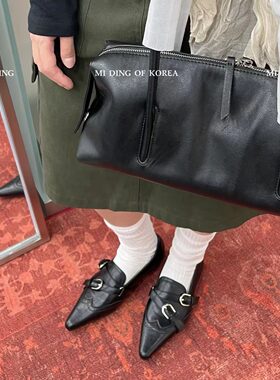 布洛克尖头双扣低跟软底女单鞋