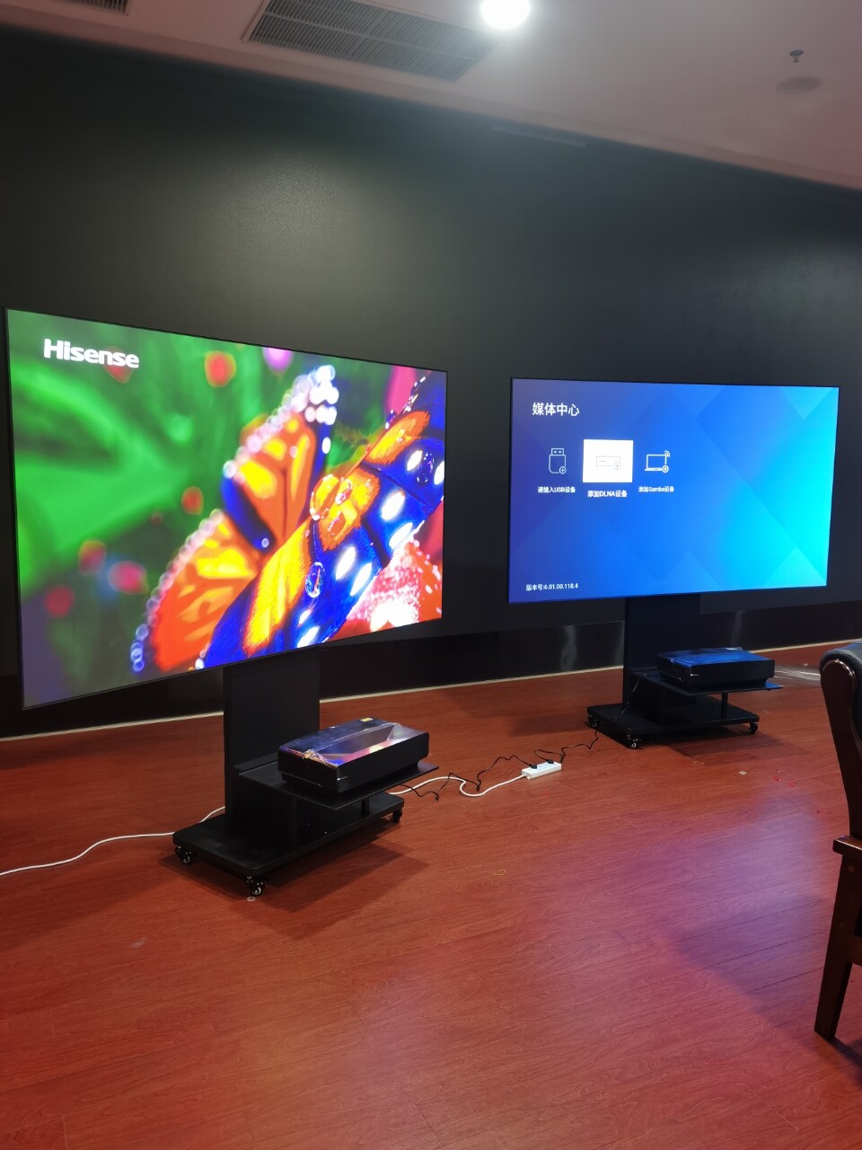 激光电视移动推车免打孔靠臂支架硬屏软屏80-120英寸