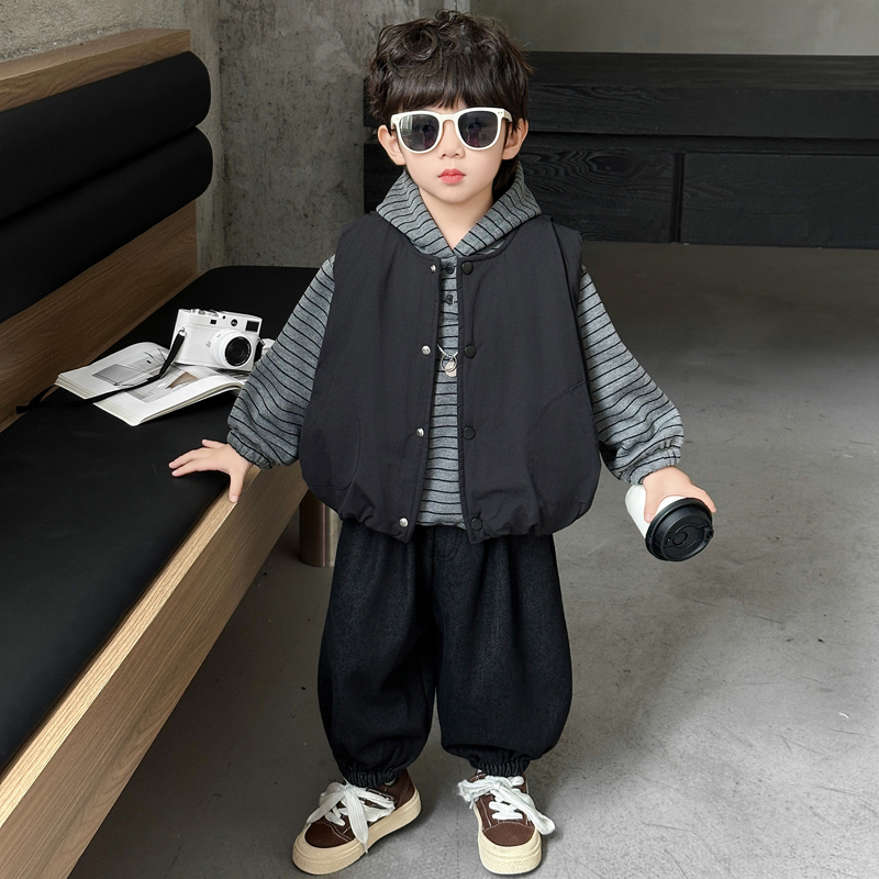 男童秋冬季加绒套装2025新款儿童韩范马甲三件套宝宝男孩连帽卫衣