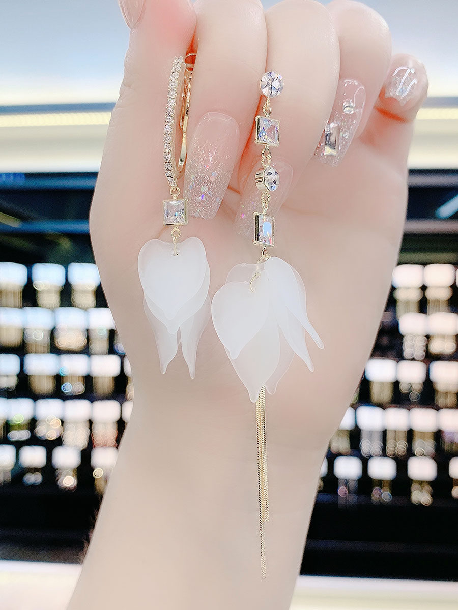 白色感长款流苏超仙潮显女耳环
