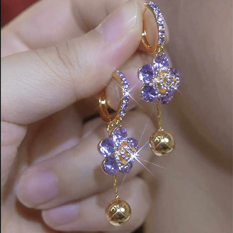 轻奢超仙紫色锆石花朵耳环女小众设计感微镶耳扣气质百搭甜美耳饰