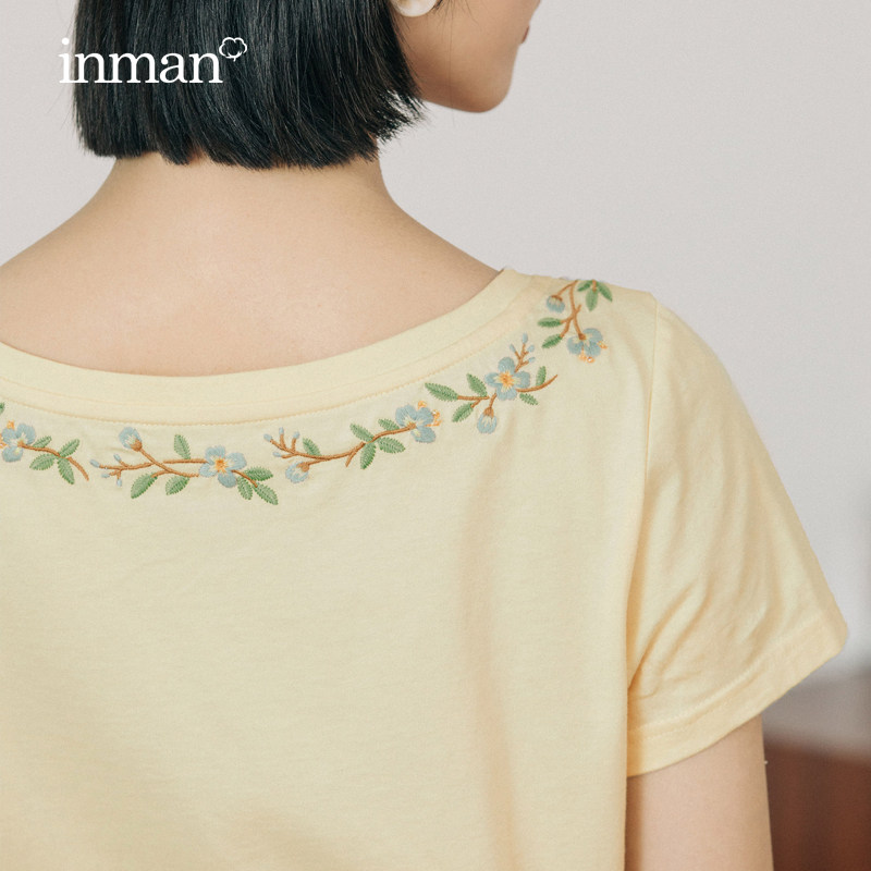 茵曼纯棉2022新款原版绣花日系复古文艺领口撞色短袖T恤女潮上衣