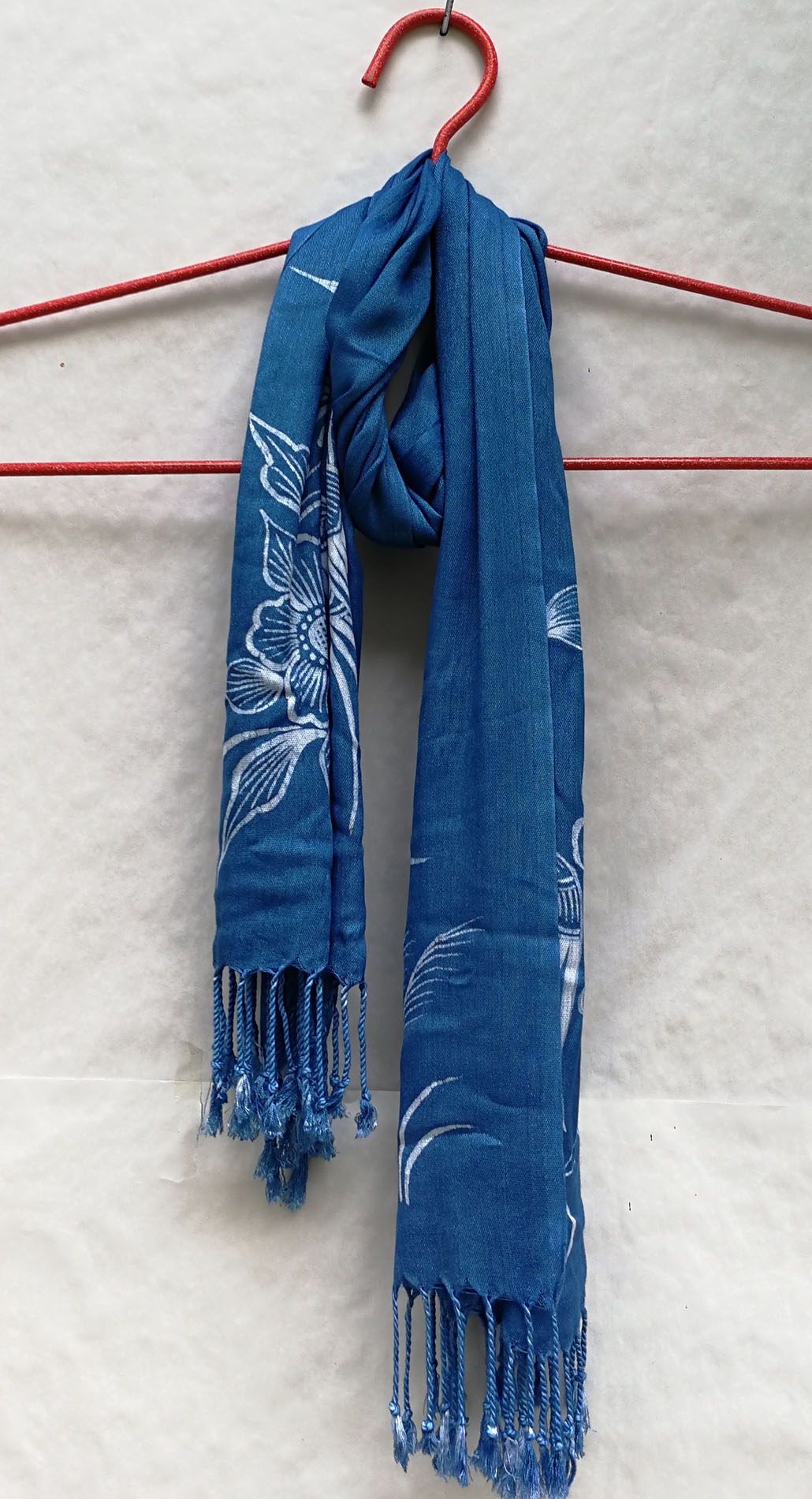 贵州苗族蜡染围巾定制冬款非遗礼物带礼盒蓝调草品牌植物染加工染