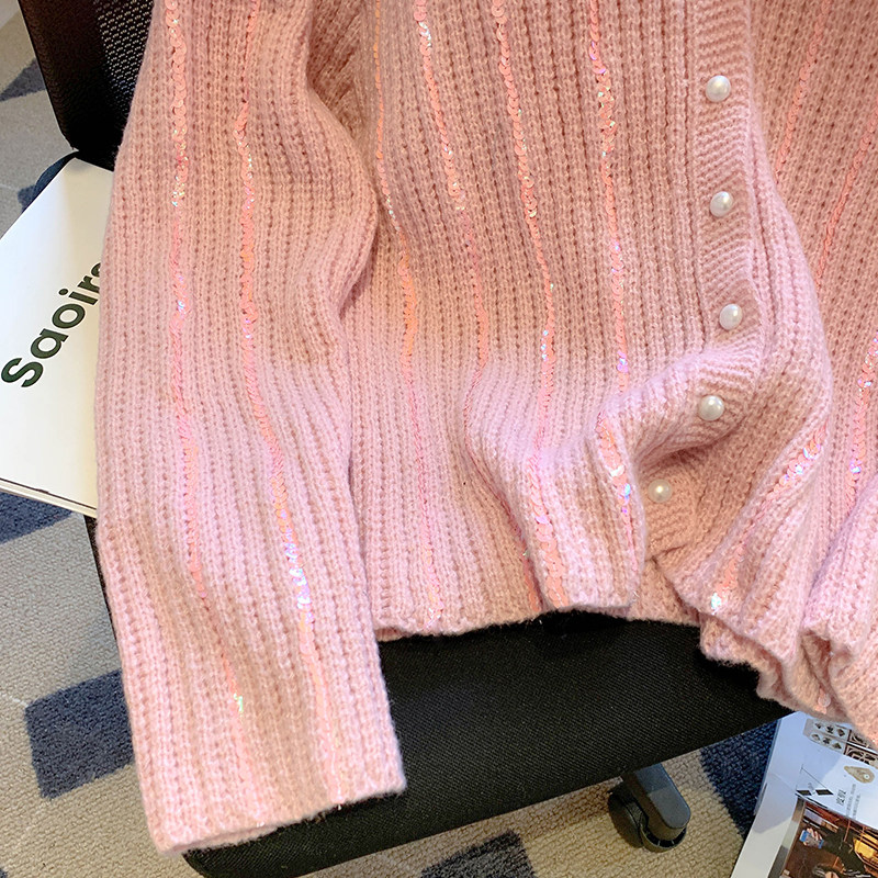 카운터 럭셔리 브랜드가 유출된 여성 의류 게으른 스타일의 브이넥 스웨터 재킷 가을 겨울 여성용 다재다능하고 시크한 니트 가디건을 선택합니다